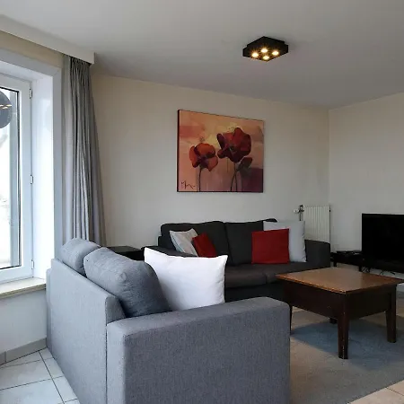 Celine 0201 In Apartamento De Haan